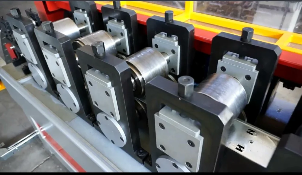 Greenhouse Metal Profile Roll Forming Machine 7 793cc7a64af0e25feacb0efc2cb3789d 1786088460 ZAIE