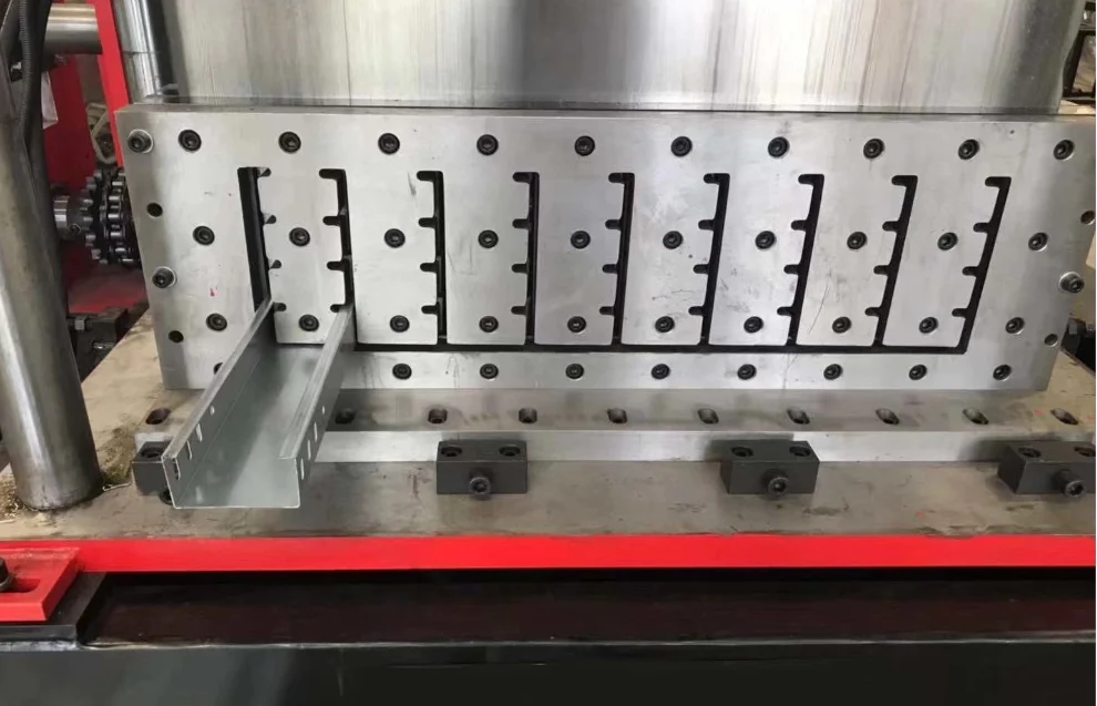 Cable tray roll forming machine 8 3ca5eece1c611e25d088be22ad7a317d 1786090685 DCMX