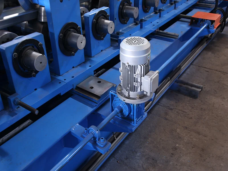 Full AUTO Change C Purlin Roll Forming Machine 14 4d933f080501dd86792db5daabbd3d3c 1786088500 lyd2