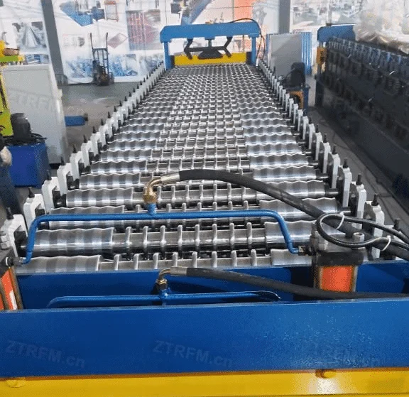 Galvanized Barrel Corrugated Iron Profiles Roll Forming Machine with Pre-cutting 6 barrel corrugated iron profiles roll forming machine with pre cutting 71 1786098581 BNc4