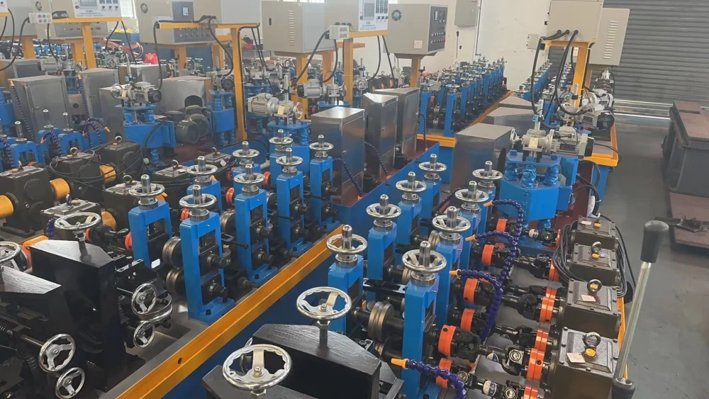Galvanized square tubing making machine Laser welding tube mill roll forming machine 2 4f5ecd9d0b0fd54715cb933b101b824e 1786099442 hCEo
