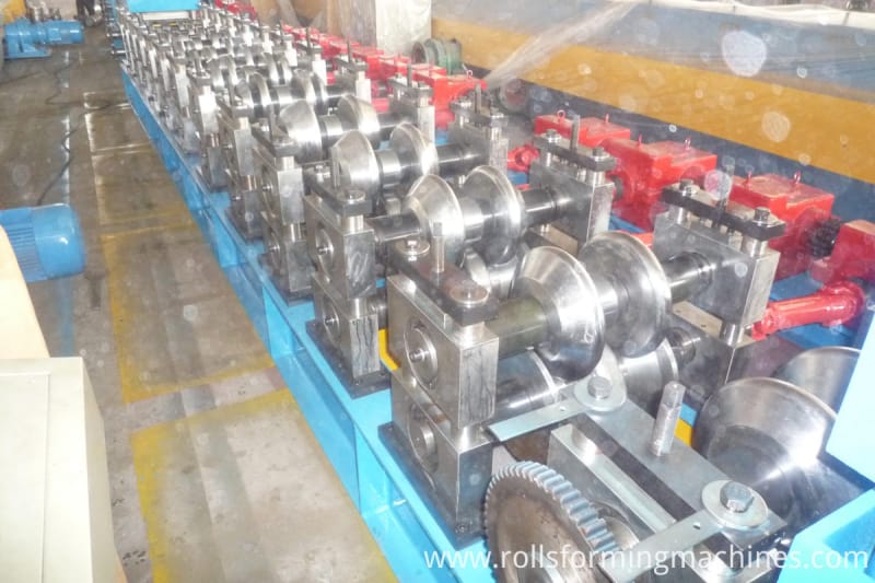 w beam roll forming line