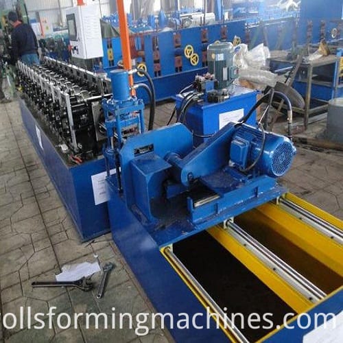 Roller Shutter Door Forming Machine (2)