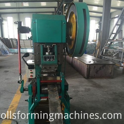 Roll Up Garage Door Machinery