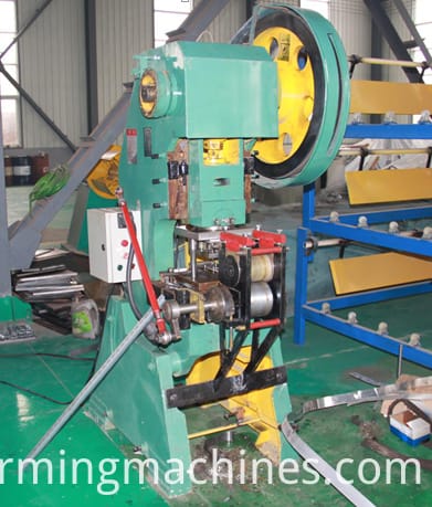 Manual Steel Slotted Angle Machine