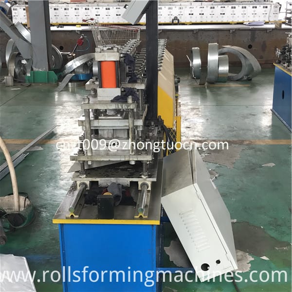 steel shutter door roll forming machine 08