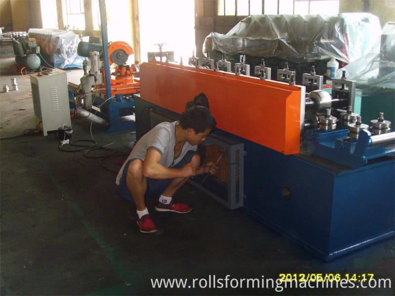 welded pipe machine tracking cutting saw