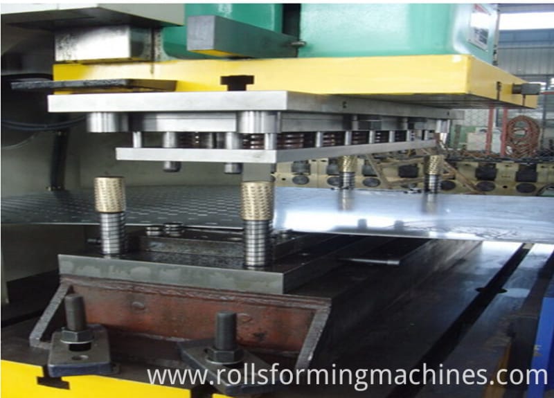 punching machine of cable tray roll forming machine