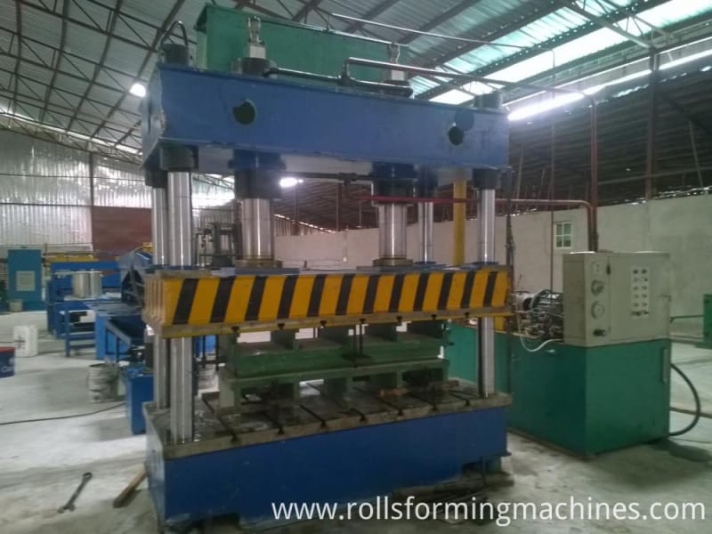 Stone Chip Coated Roof Tile Machine with Slitting Line