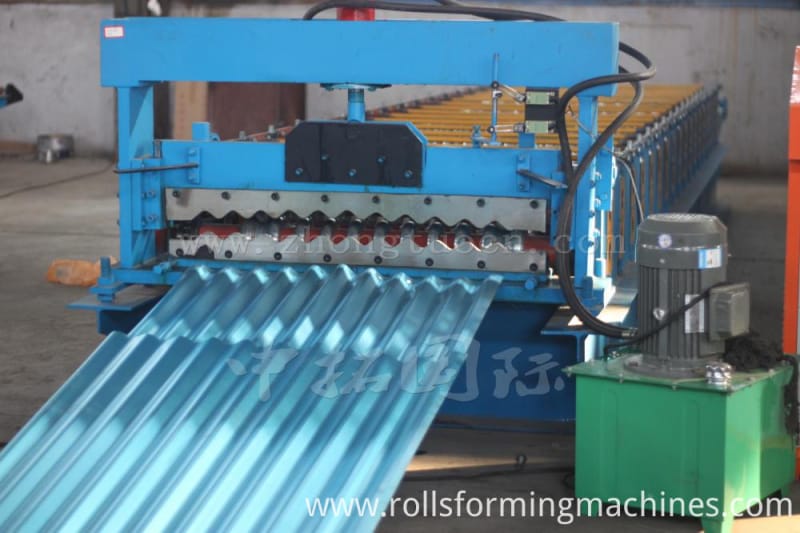 Corrugated board roll forming machine (19)