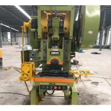 Automatic (bto-22)razor blade barbed wire making machine