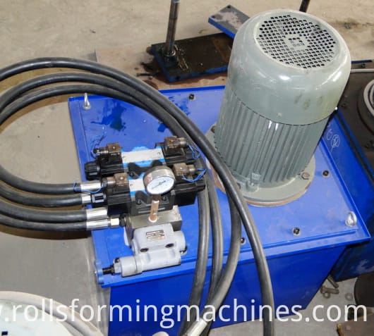 Metal Ridge Cap Tile Making Machine 08