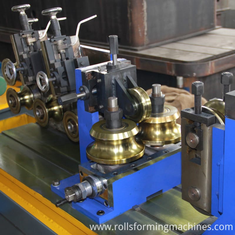 tube roll forming machine