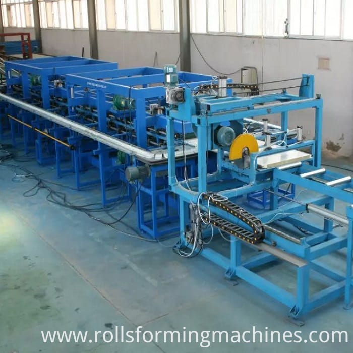 EPS sandwich panel roll forming machine 